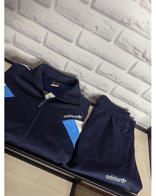 Спортивный костюм Adidas Ласточка Спортивный костюм Adidas Ласточка