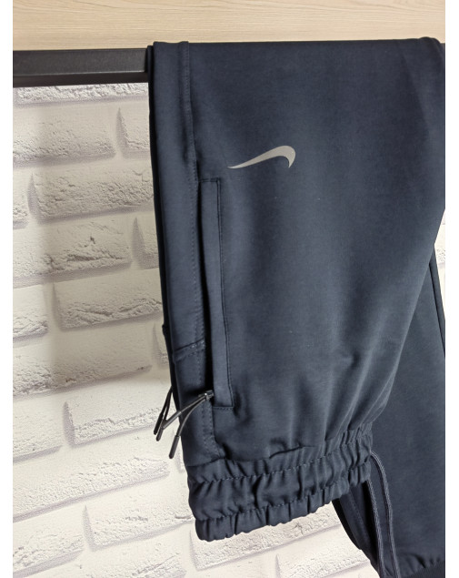 Штаны спортивные на манжете nike