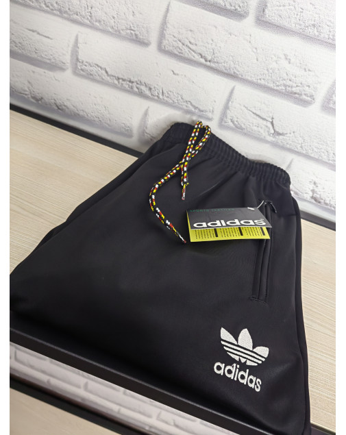 Брюки спортивные adidas Originals Австрия черные