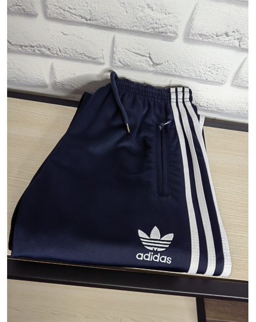 Спортивные штаны adidas эластик