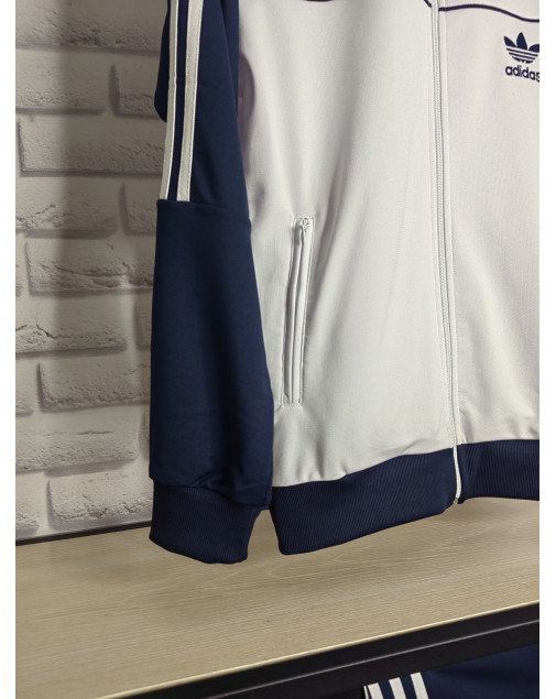 Костюм adidas строгий лакоста белый Костюм adidas строгий лакоста белый
