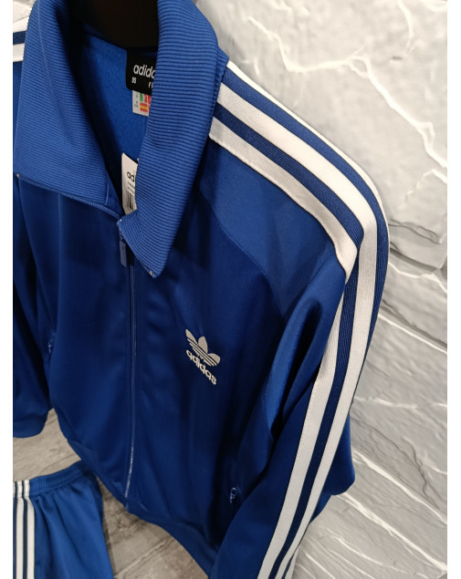 Костюм Adidas классика парламент Костюм Adidas классика парламент