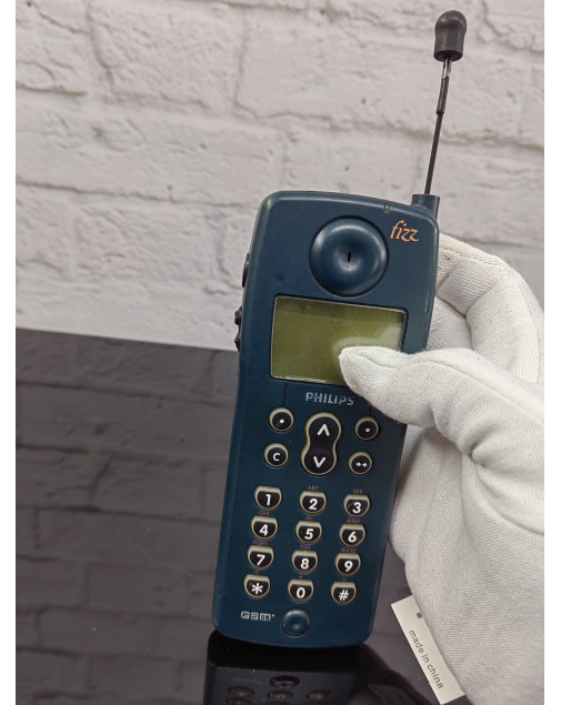 Сотовый телефон Philips GSM