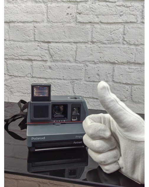 Фотоаппарат Polaroid Impulse AF (U. K. 1994) Фотоаппарат Polaroid Impulse AF (U. K. 1994)