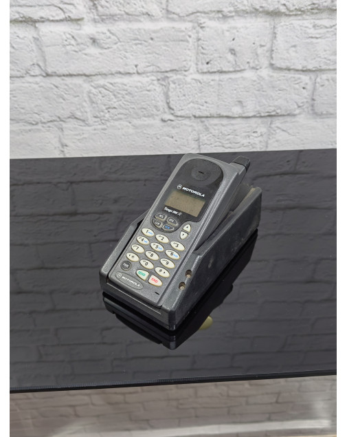 Телефон Motorola рэтро 90х Кирпич с базой