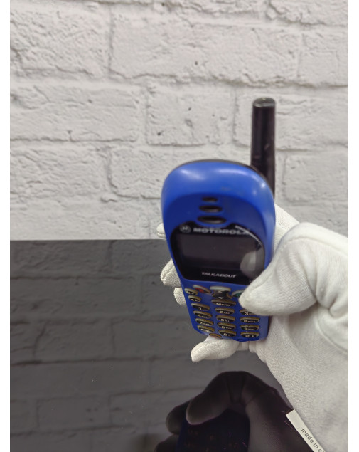 Телефон Motorola рэтро 90х