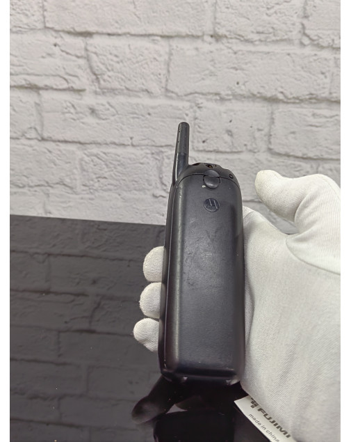 Телефон Motorola рэтро 90х