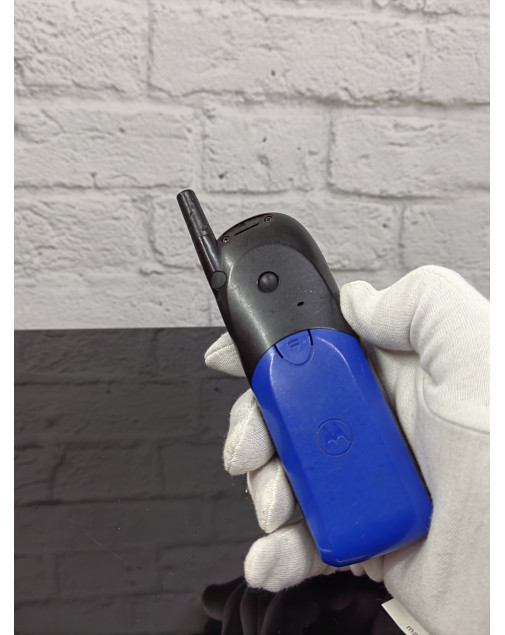 Телефон Motorola рэтро 90х