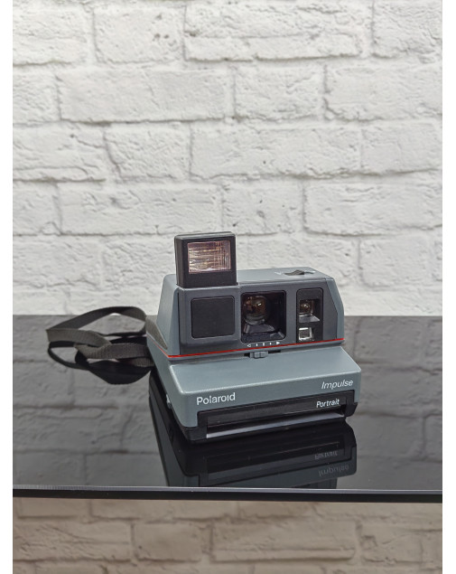 Фотоаппарат Polaroid Impulse AF (U. K. 1994) Фотоаппарат Polaroid Impulse AF (U. K. 1994)