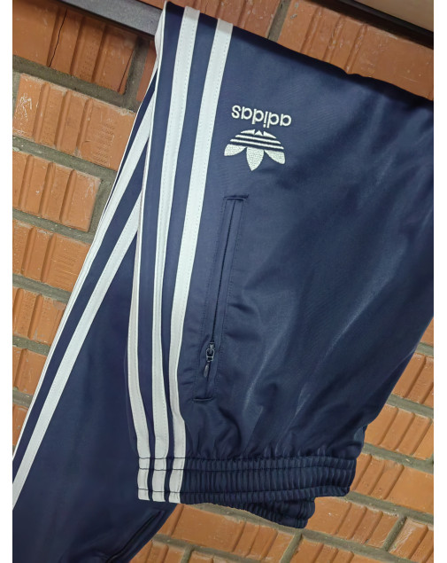 Костюм спортивный adidas "Тенис" на манжете белый Костюм спортивный adidas "Тенис" на манжете белый