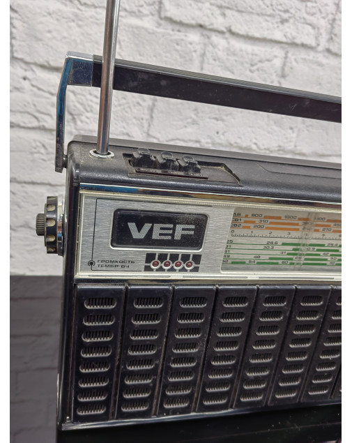 Радиоприемник vef spidola 232 Радиоприемник vef spidola 232