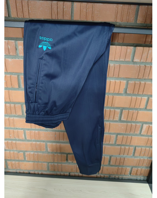 Костюм спортивный adidas Шустер на манжете Костюм спортивный adidas Шустер на манжете